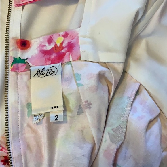 Strapless dress - Picture 4 of 5